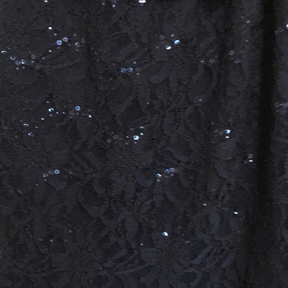 Dress - Picture 3 of 10